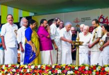 കലാകാരൻമാരുടെ മതം കലയാകണം: മുഖ്യമന്ത്രി പിണറായി വിജയൻ